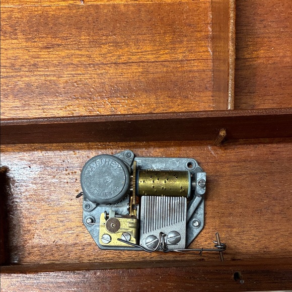 Vintage Italian Music Jewelry Table w Inlaid Marquetry; Swiss Music-'Love Story' - Picture 5 of 16